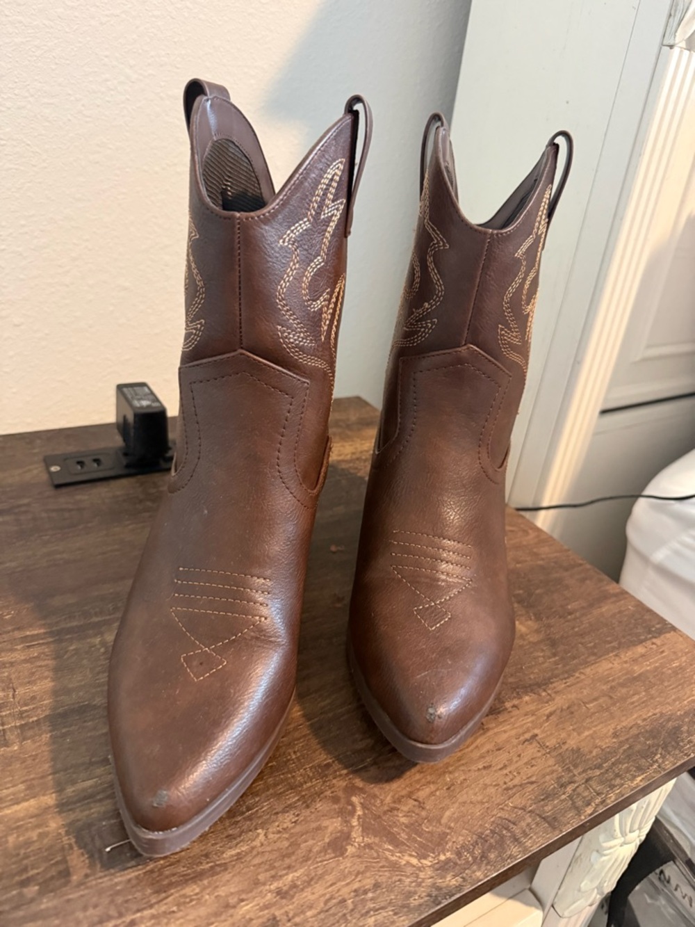 SODA Brown Western Ankle Boots Pointed Toe Cowgirl Booties Size 9 - Picture 7 of 7